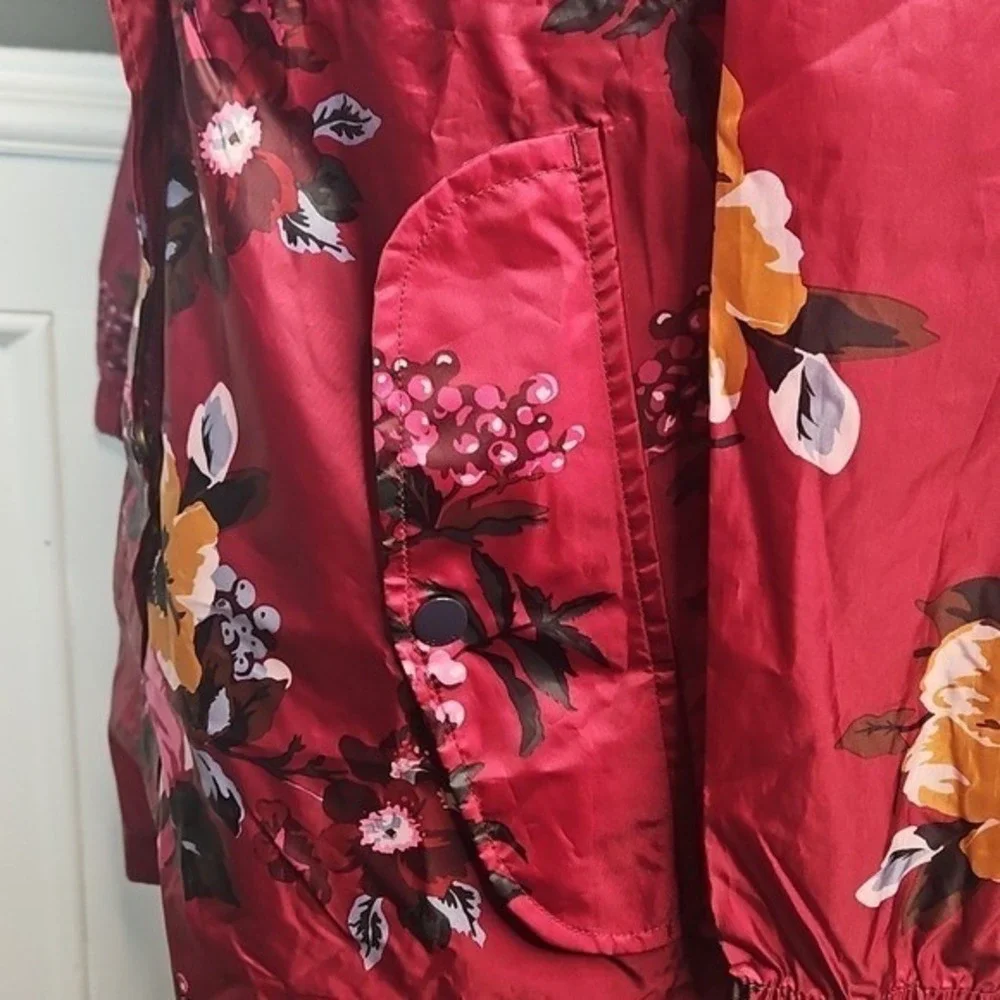 Joules Raincoat Upcycled Plastic Golightly Red Pink‎ Berry Floral Size 4 NWT